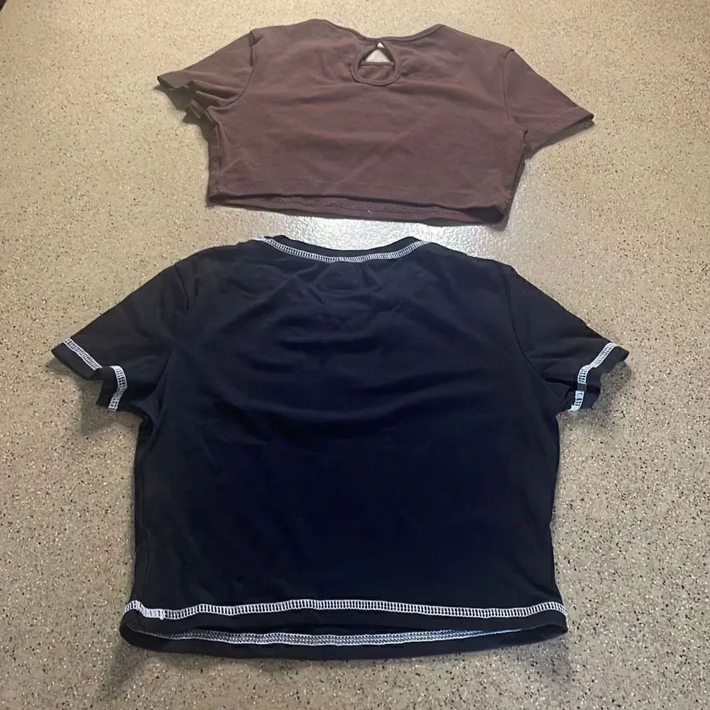 Bundle of 2 Cropped Jeweled Tops XS - Picture 2 of 9